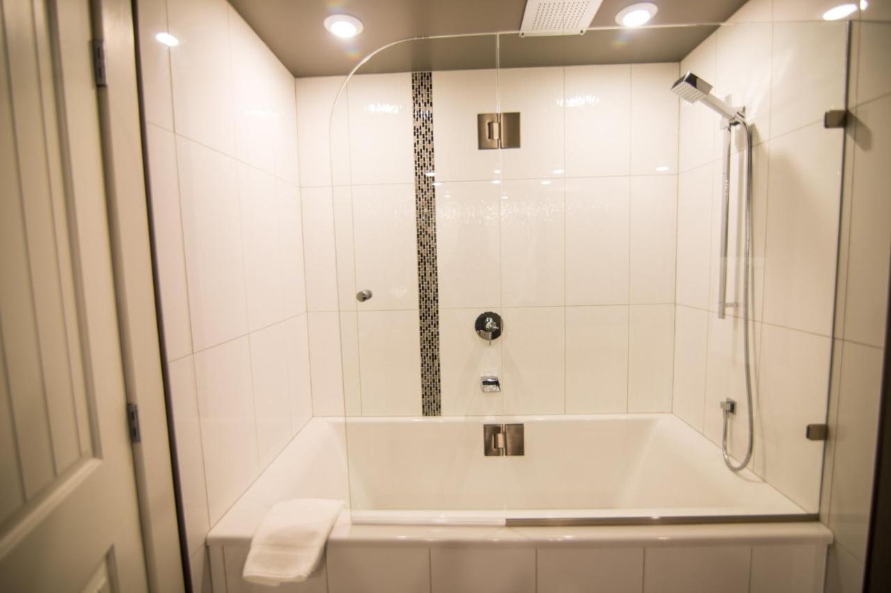 Clipperton Suite By Revelstoke Vacations Ngoại thất bức ảnh