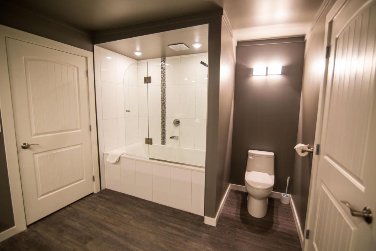 Clipperton Suite By Revelstoke Vacations Ngoại thất bức ảnh