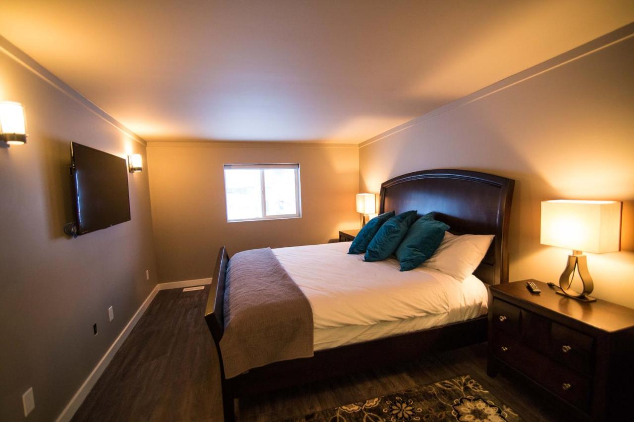 Clipperton Suite By Revelstoke Vacations Ngoại thất bức ảnh